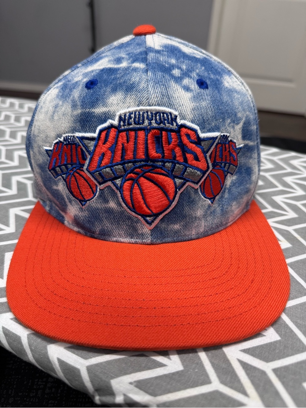 Mitchell & Ness Kids New York Knicks Blue Tie-Dye Cap with Orange Visor